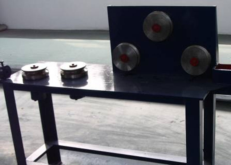 machine de dévidage de fil haute station avec roues de décalaminage